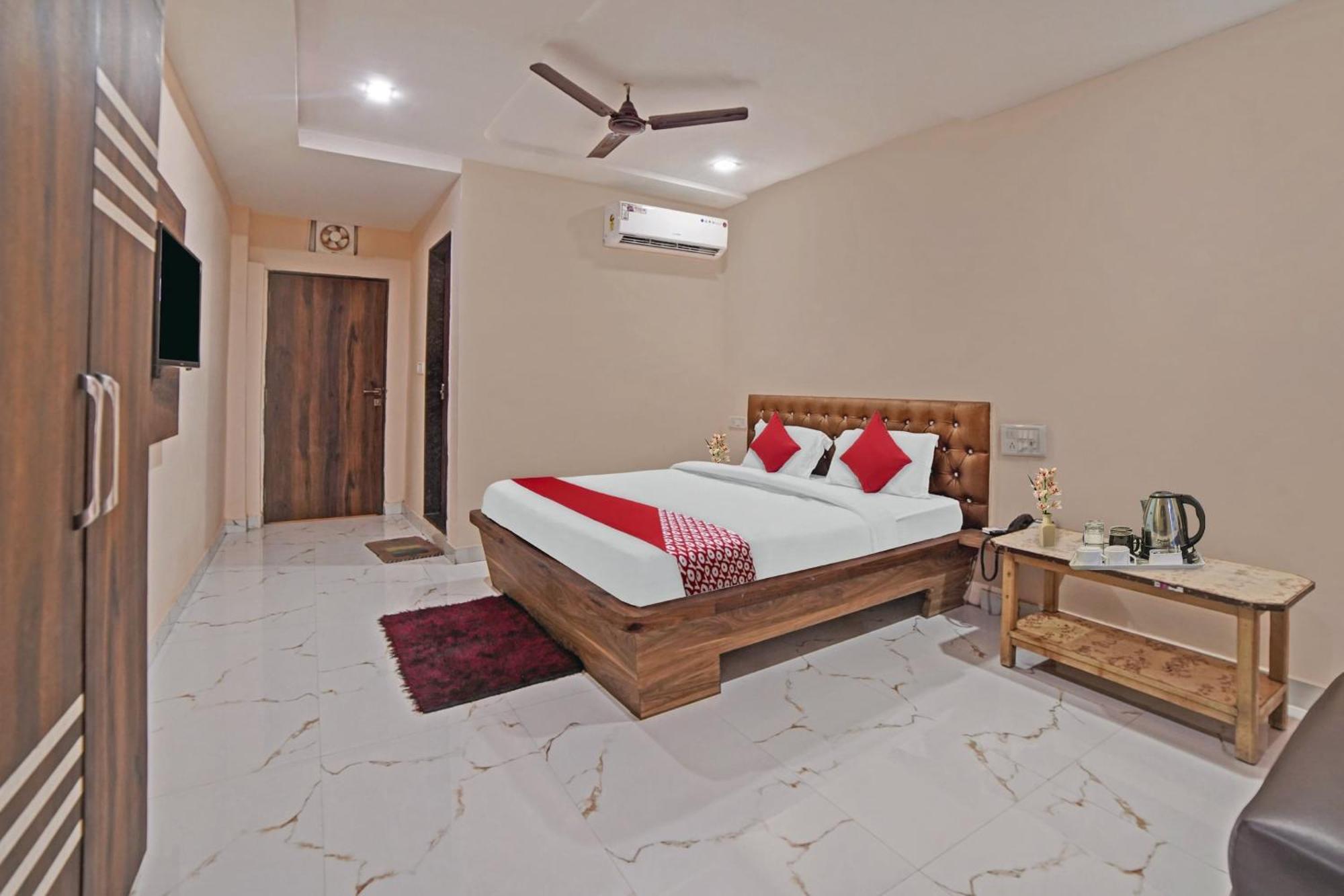 Hotel O Sandeep Rāipur Esterno foto